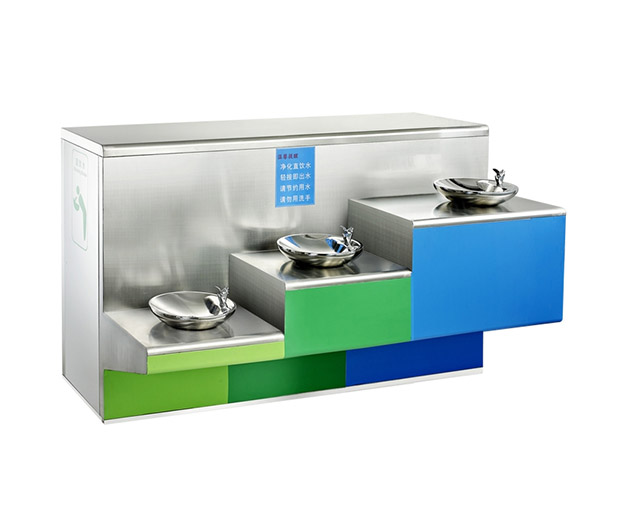 Public outdoor drinking stations