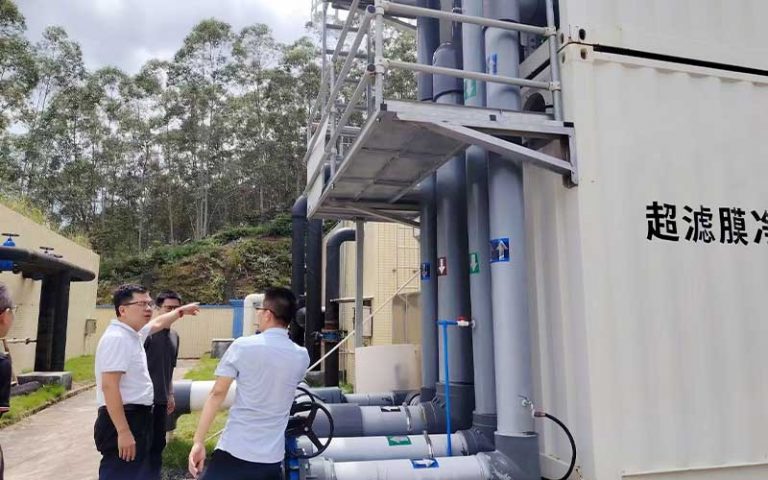 Control interface and data monitoring at the smart modular water plant in Jiangmen.
