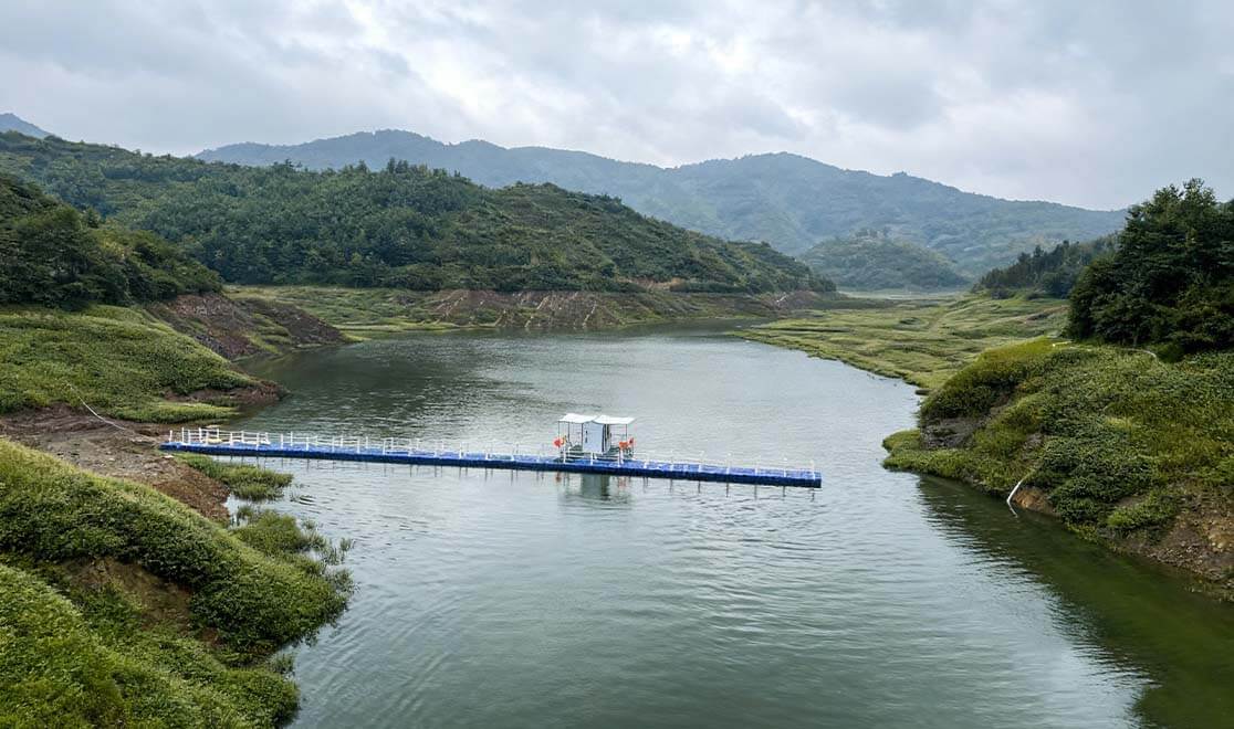 Modular smart water plant